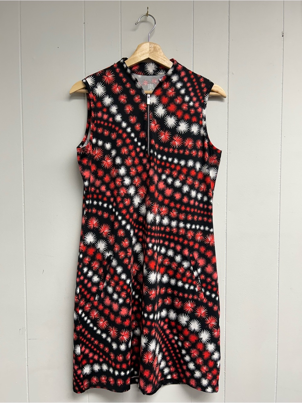 Tail Sleeveless Red, Black & White Starburst Midi Dress